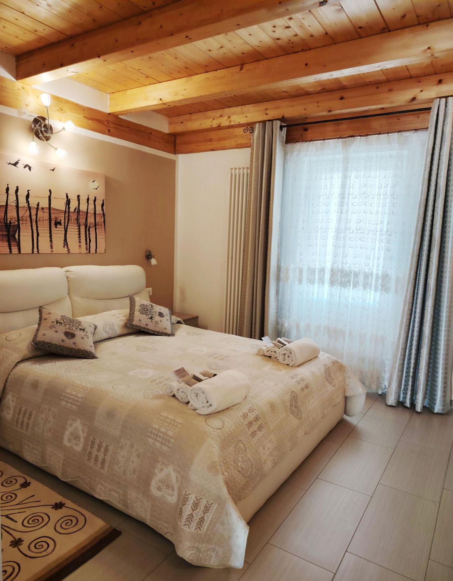 La Villa Gialla Aosta Eksteriør bilde