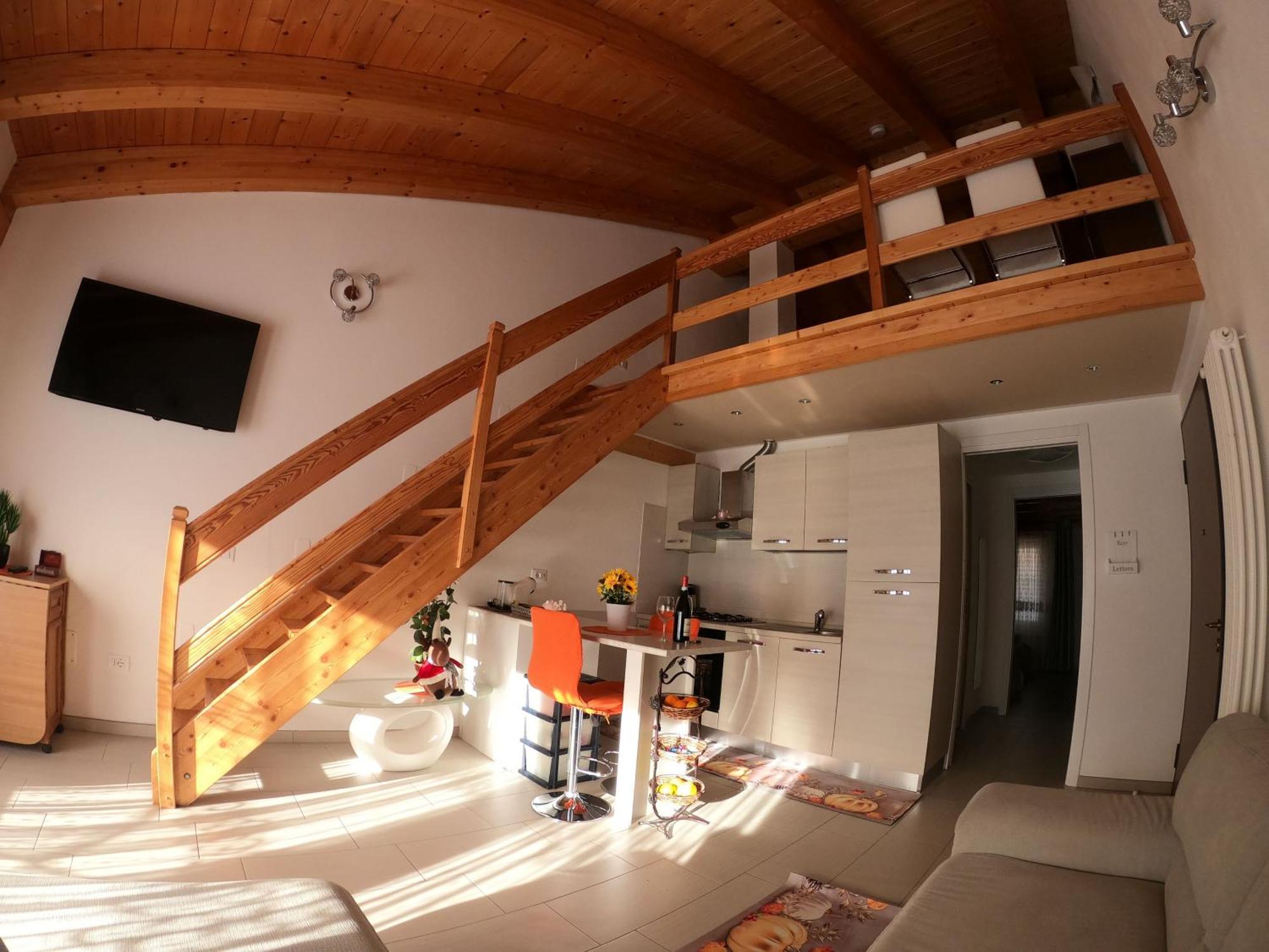 La Villa Gialla Aosta Eksteriør bilde